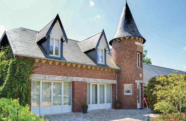 3 Bedroom Stunning Home In Roisel