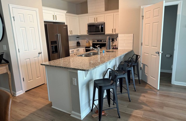 3-bedroom townhome in fantastic St. Augustine Beach with WiFi, AC