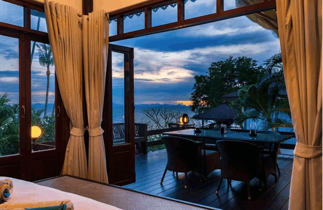 3 bedroom villa, amazing waterfront view