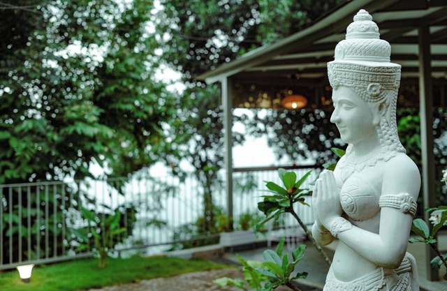 3-Bedroom Villa in Paithalmala with Spacious Open Kitchen and Enchanting Canopy