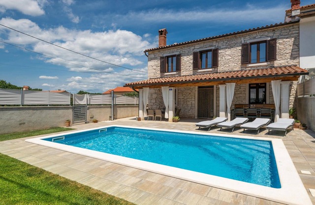 3 Bedroom Villa in Pula