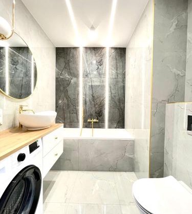 3 Bedrooms Premium Bella Blue for 8 Guests with AC and Free out side Parking