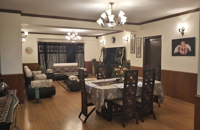 3 BHK, Luxurious Homestay Apartment with Secure Parking