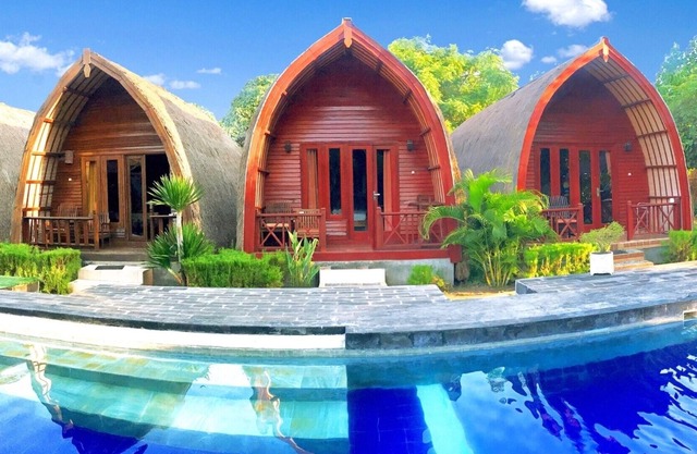 3 Deluxe Room, Sweet Bungalow Near Gili T Beach