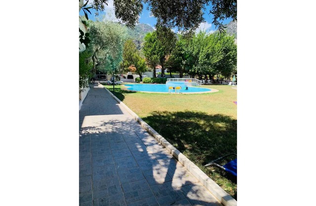 3 Minutes to the beach - Fully Furnished, Dedicated Work Space.