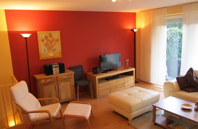 3 room non-smoking apartment west of Hamburg for 6 people!