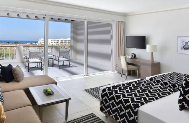 3 Sea-view Rooms | Private Pool Access, Spa, Dining & Coral Reef Adventures