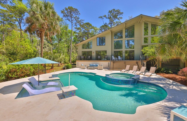 30 Plantation Dr @ Sea Pines | Fantastic Pool & Spa | Golf, Pickleball & Tennis