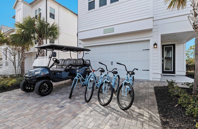 30A, Luxury, Bikes, Golf Cart Available, Gated