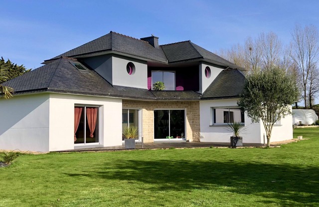 350m2 seaside villa