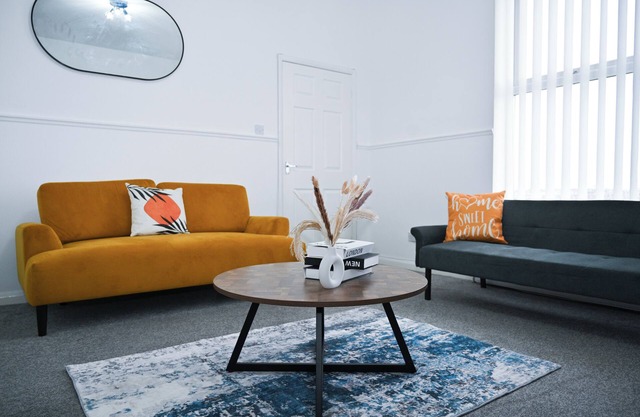 3BED Home in Sunderland (Sleeps upto 6, Free Parking) 7min to stadium of light