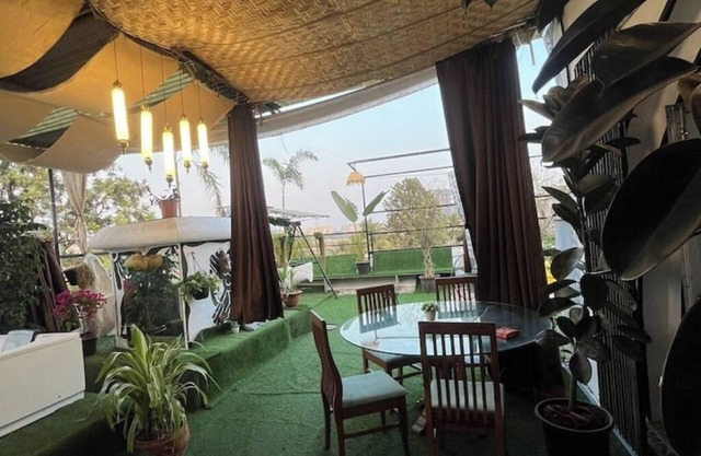 3Bhk Jacuzzi nest with Reverside