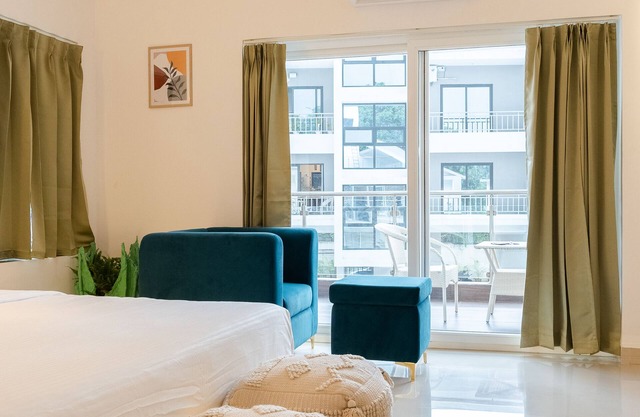 3bhk Lux Villa with Pool.