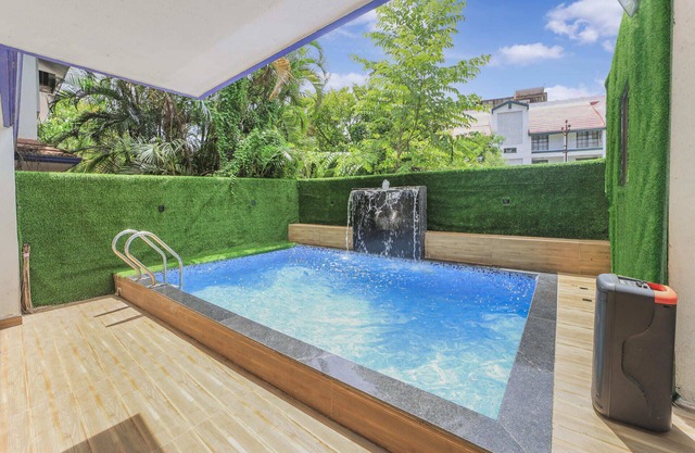 3BHK w/Pool - Dream Habitat by Universe Villas