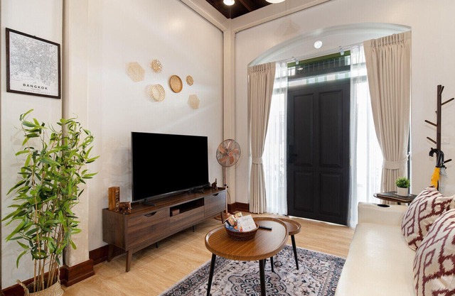 3BR 1SFB Home In Chinatown 5 Min MRT - Nivas Wanit