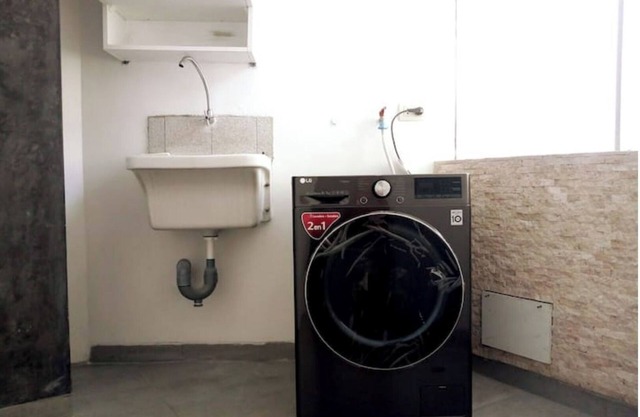 3BR/4BA/1GA/BALC View Av. San Borja Norte Cdra.8