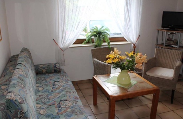 4 bed apartment No. 2 - At the acacia corner - FEWO Flieg