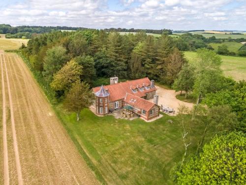 4 Bed in Dorchester 80513