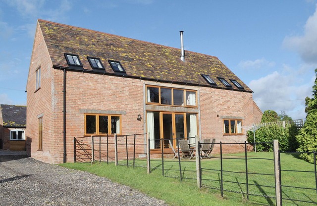 4 bedroom accommodation in Crimscote, near Newbold