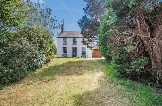 4 bedroom accommodation in Pengroeslon, near Aberdaron