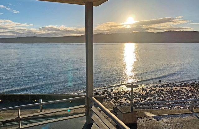 4 bedroom accommodation in Red Wharf Bay, Anglesey