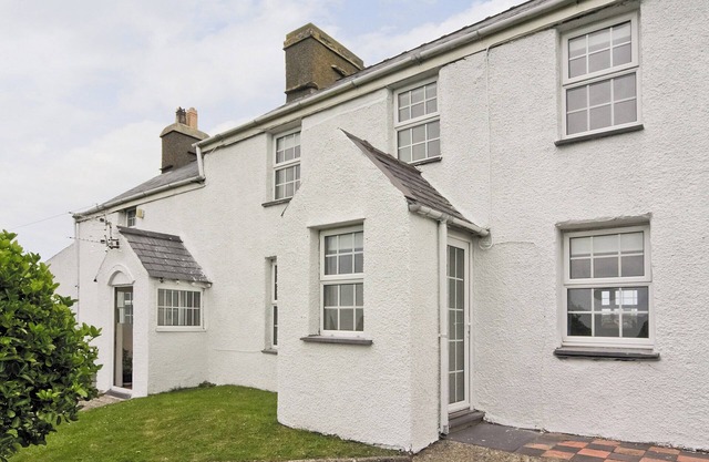 4 bedroom accommodation in Cilan, near Abersoch