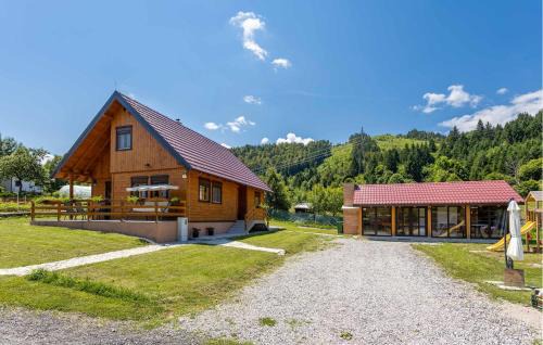 4 Bedroom Awesome Home In Sunger