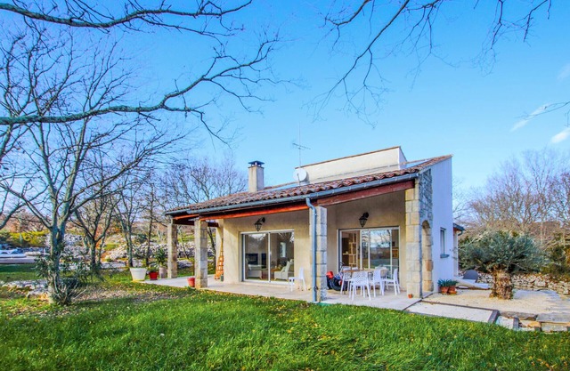 4 bedroom gorgeous home in Lussas