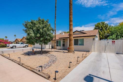 4-bedroom house in Gilbert - Remodeled Retreat