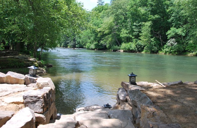4 Bedroom Luxury Cabin on Toccoa River