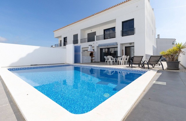 4 bedroom villa with private pool in Vila Nova de Cacela by AlgarveManta (3V4)
