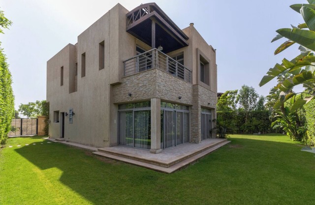 4-bedroom villa in allegria compound-sheikh zayed with private garden