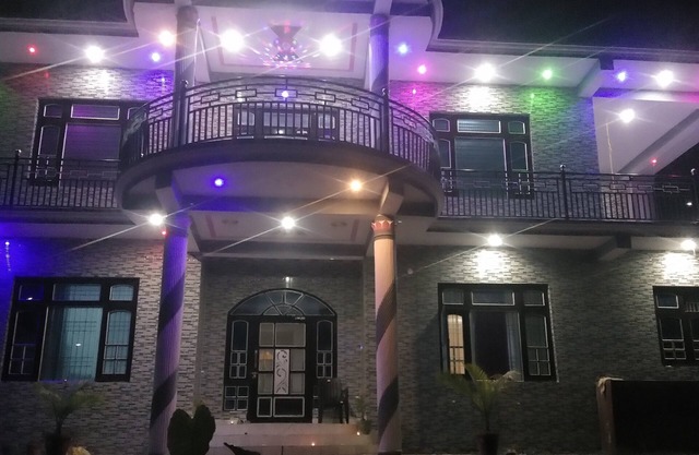 4-bedroom villa in enchanting Hamirpur with WiFi, AC. Relax and unwind