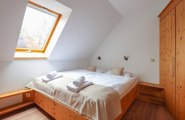 4 person apartment in green suroundings