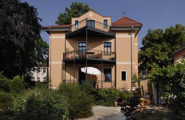 4-star vacation apartment in a very quiet and green villa location!