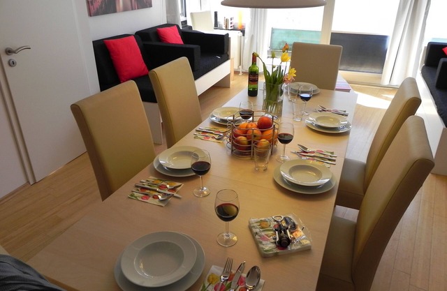 4-Zi.-Apartment 'Elbkontor II', modern apartment for up to 10 people, WiFi