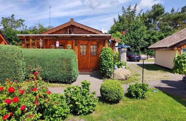 40 m² bungalow "Vogelnest" with south-facing terrace, TV and W-LAN for max. 2 persons