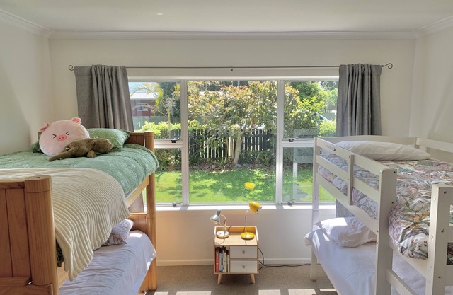 450m to Ahipara Beach