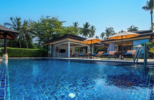 4BR Beachfront Private Villa | Bophut Beach