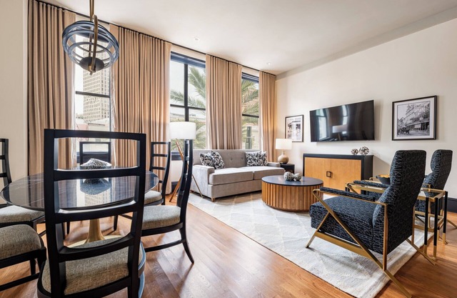 4BR Conjoined Group Unit on Canal Street | The Mayfair