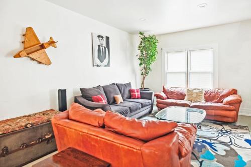 4BR Gem in Detroit North End Downtown Nearby