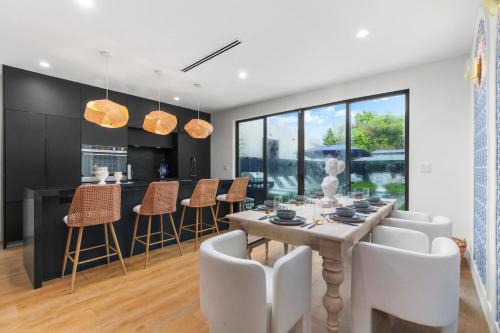 4BR Mykonos Vibes Villa with Pool Grill and Spacious Backyard