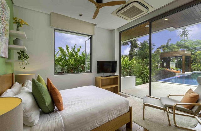 4BR Villa White Skies, Sleep 8, Breakfast, Staff