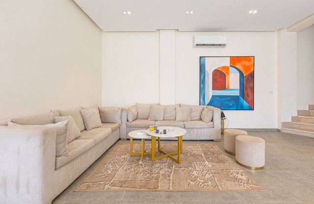 4BR Villa with Private Pool | 15 mins from airport | 10 Mins from shopping pool | premium service