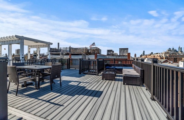 5 BDRM City Oasis - Indoor Pool