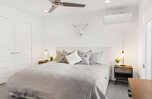 5 Bed Home w/Pool Sleeps 16 Ideal for Large Groups