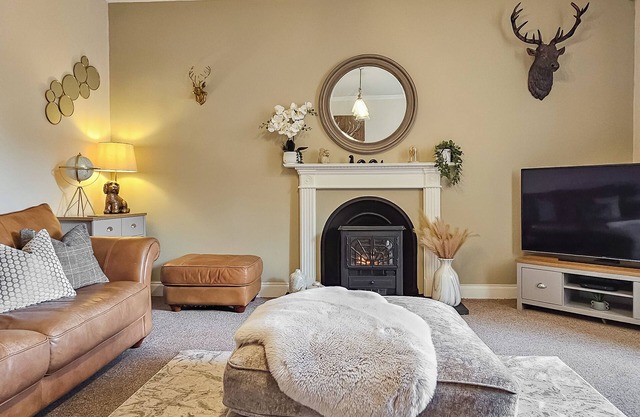 5 bedroom accommodation in Scaniport, near Inverness
