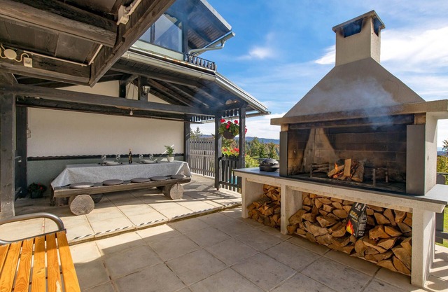 5 bedroom accommodation in Kozji Vrh