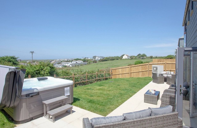 5 bedroom accommodation in Crantock, near Newquay
