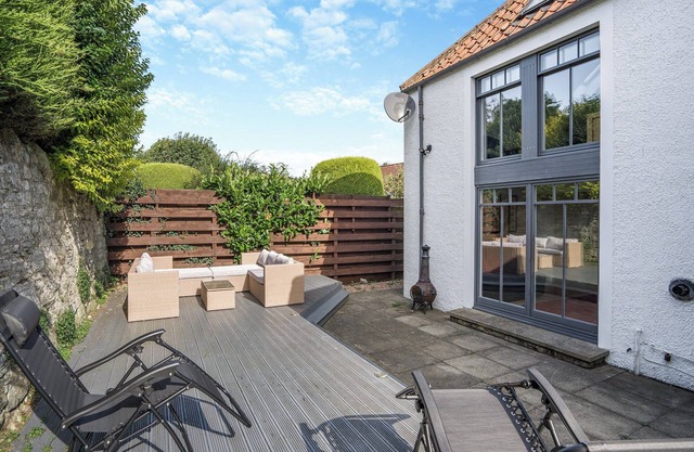 5 bedroom accommodation in Pitlessise, near Cupar